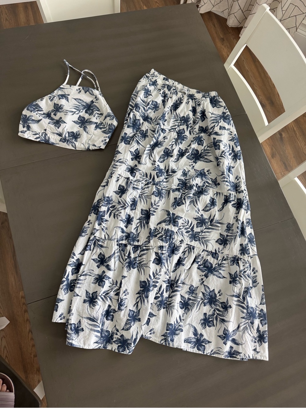 Women's Blue Floral Set - White & Navy Floral Print
